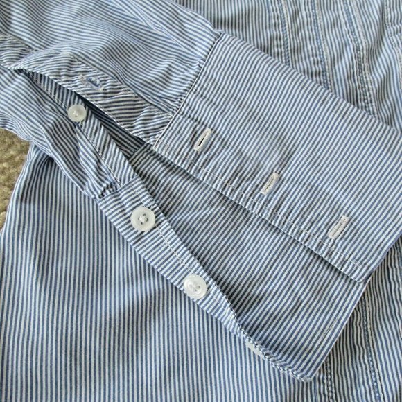 American Eagle Button‎ Up Shirt Womens Size 4 Blue Striped Long Sleeve Collar - Picture 2 of 6